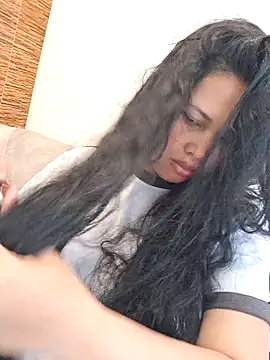 Alessandraa- online show from February 1, 2026, 10:19 pm