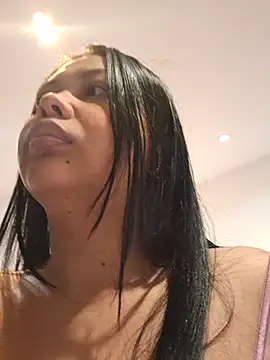 Alessandraa- online show from December 4, 2025, 1:54 pm