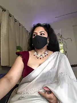 Snapshot of Indian_queen007 chatting on May 5, 2026, 6:44 pm Indian queen007 online show from May 5, 2026, 6:44 pm