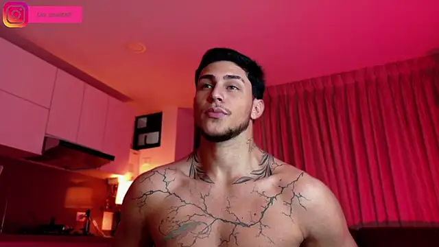 Snapshot of LeoCavalli_ chatting on September 11, 2025, 2:28 pm LeoCavalli  online show from September 11, 2025, 2:28 pm