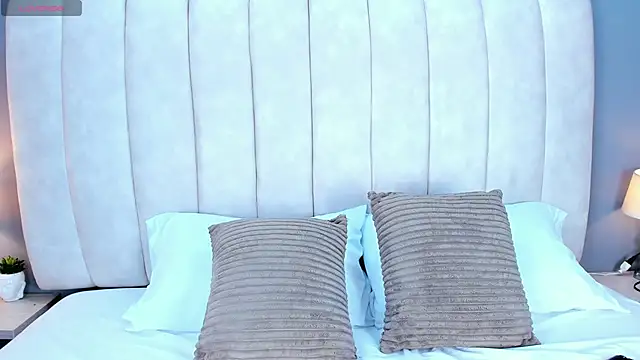 ScarletStarr online show from November 22, 2025, 4:11 am