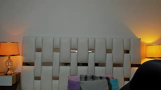 iamCharlotte19 online show from July 10, 2026, 7:58 pm