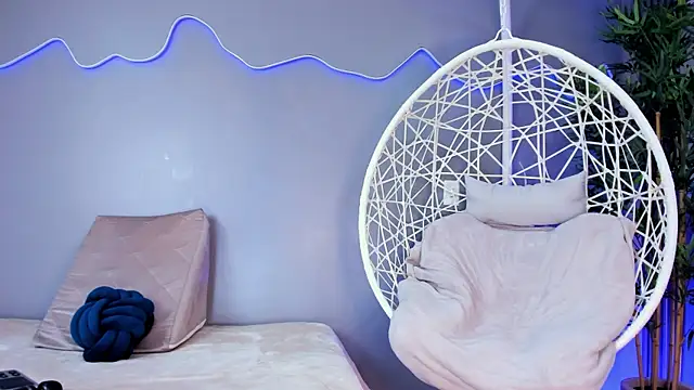 Snapshot of AlinaSweett_ chatting on November 23, 2025, 3:55 pm AlinaSweett online show from November 23, 2025, 3:55 pm