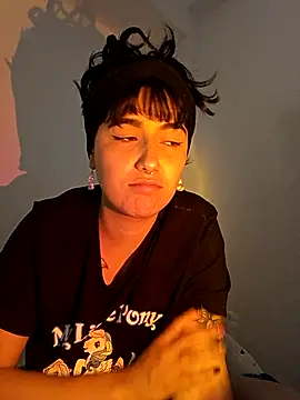 Jinx  x online show from November 30, 2025, 4:24 am