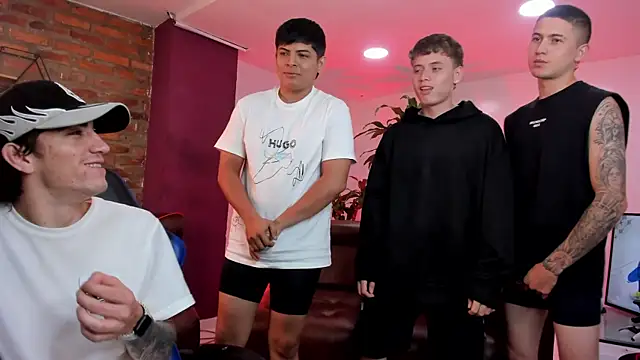 Handsomeboyss19 online show from November 7, 2025, 1:43 am