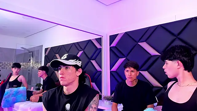 Snapshot of Handsomeboyss19 chatting on October 17, 2025, 2:59 am Handsomeboyss19 online show from October 17, 2025, 2:59 am