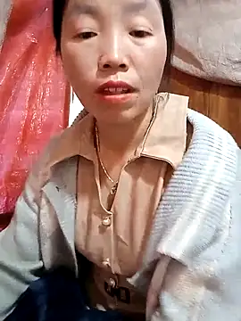 Snapshot of hera-00 chatting on December 1, 2025, 12:11 am hera-00 online show from December 1, 2025, 12:11 am