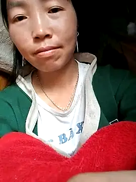 Snapshot of hera-00 chatting on September 29, 2025, 2:29 am hera-00 online show from September 29, 2025, 2:29 am