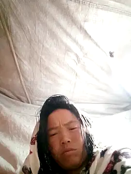 Snapshot of hera-00 chatting on December 18, 2025, 5:01 am hera-00 online show from December 18, 2025, 5:01 am