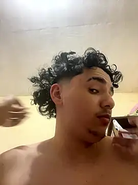 Snapshot of Casal-foda_braba chatting on January 10, 2026, 2:07 am Casal-foda braba online show from January 10, 2026, 2:07 am