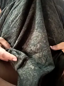 Snapshot of Hot-Jasmin chatting on November 8, 2025, 2:04 am Hot-Jasmin online show from November 8, 2025, 2:04 am