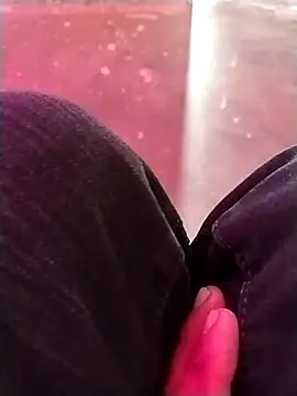 SmartLoda143 online show from November 6, 2025, 10:19 am