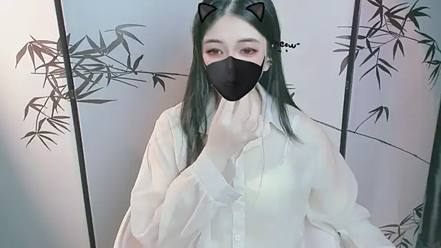 Sparkly Candy online show from November 10, 2025, 4:17 am