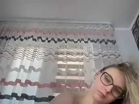 Snapshot of NikexPretty chatting on March 21, 2026, 11:03 am NikexPretty online show from March 21, 2026, 11:03 am