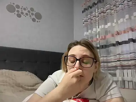 Snapshot of NikexPretty chatting on April 9, 2026, 4:13 pm NikexPretty online show from April 9, 2026, 4:13 pm