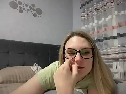 Snapshot of NikexPretty chatting on April 22, 2026, 6:47 pm NikexPretty online show from April 22, 2026, 6:47 pm