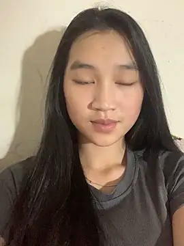 -Lie-06 online show from October 18, 2025, 1:13 pm