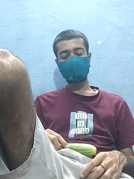 Snapshot of GirlsCrush_ chatting on September 19, 2025, 8:13 pm GirlsCrush online show from September 19, 2025, 8:13 pm