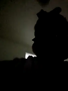 Snapshot of HappygalTheQueen chatting on January 18, 2026, 5:05 pm HappygalTheQueen online show from January 18, 2026, 5:05 pm