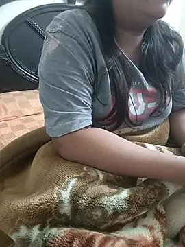 payal 261072  online show from December 5, 2025, 2:32 am