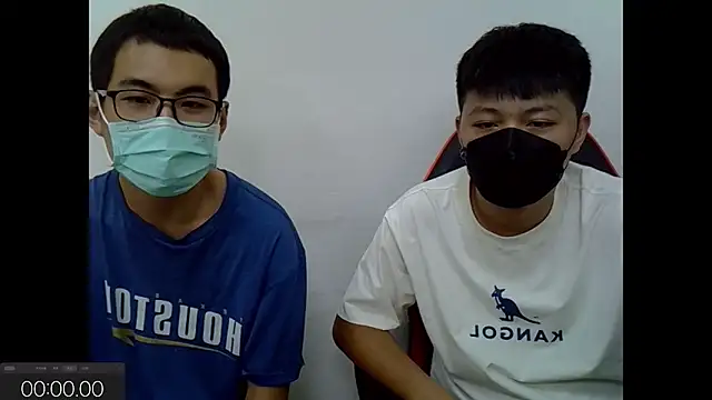 zhu000000 online show from September 12, 2025, 4:45 am