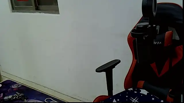 zhu000000 online show from October 15, 2025, 2:54 am