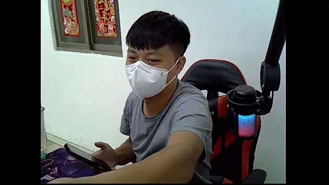 zhu000000 online show from October 1, 2025, 5:34 am