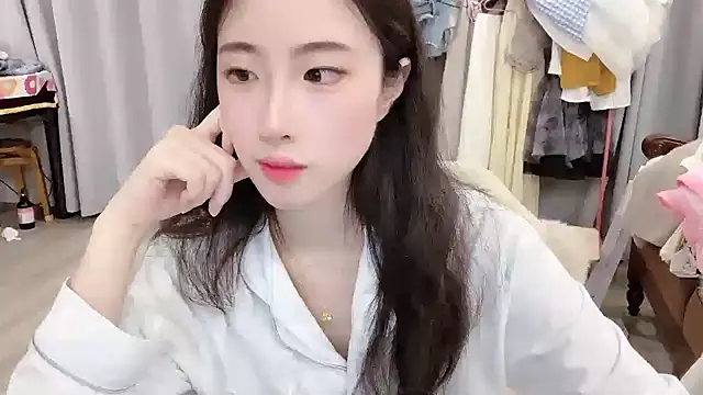 Snapshot of Freya7777 chatting on September 24, 2025, 1:28 pm Freya7777 online show from September 24, 2025, 1:28 pm