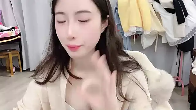 Snapshot of Freya7777 chatting on October 5, 2025, 1:13 pm Freya7777 online show from October 5, 2025, 1:13 pm