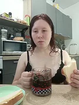 MiaKissy online show from October 3, 2025, 6:59 am