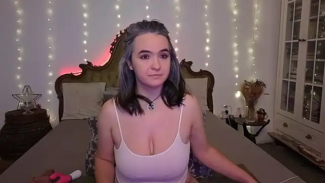 Snapshot of SilkenSin chatting on January 12, 2026, 10:55 am SilkenSin online show from January 12, 2026, 10:55 am