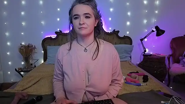 SilkenSin online show from March 21, 2026, 9:19 pm