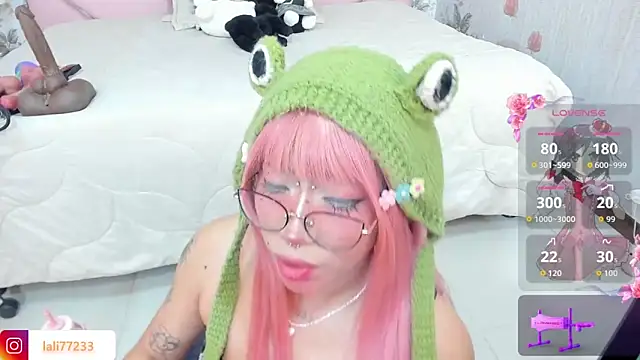 Snapshot of SafiroAgataaa chatting on May 19, 2026, 12:48 am SafiroAgataaa online show from May 19, 2026, 12:48 am