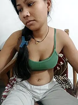 Snapshot of Vaani_Cutie chatting on October 9, 2025, 12:44 am Vaani Cutie online show from October 9, 2025, 12:44 am