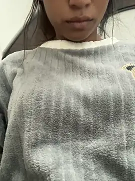 Snapshot of HeerStd chatting on November 6, 2025, 3:21 am HeerStd online show from November 6, 2025, 3:21 am