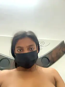 Snapshot of HeerStd chatting on November 19, 2025, 6:02 am HeerStd online show from November 19, 2025, 6:02 am