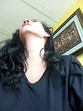 ivonne 9 online show from September 11, 2025, 3:56 pm