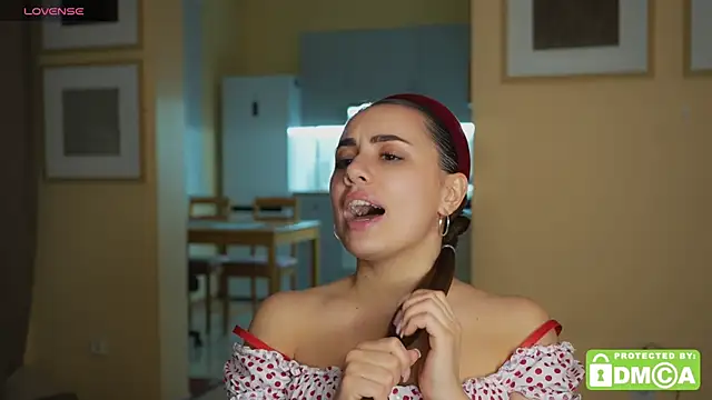 KateCarrey online show from October 28, 2025, 8:41 pm