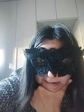 caldaevogliosa81 online show from October 13, 2025, 9:22 am