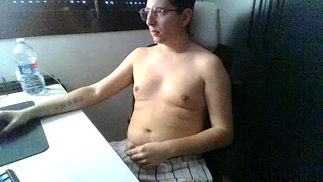 Snapshot of aaress22cm chatting on June 10, 2026, 9:54 am aaress22cm online show from June 10, 2026, 9:54 am