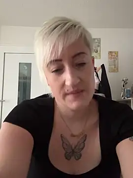 Rozendefotz online show from September 16, 2025, 6:03 am