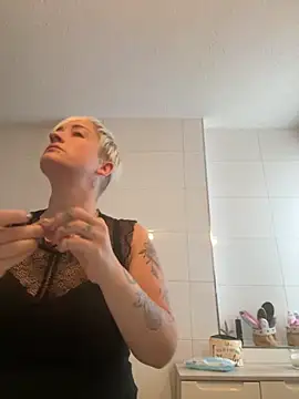 Rozendefotz online show from October 7, 2025, 7:31 am