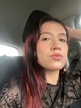 BrunnetAri  online show from April 17, 2026, 2:53 pm