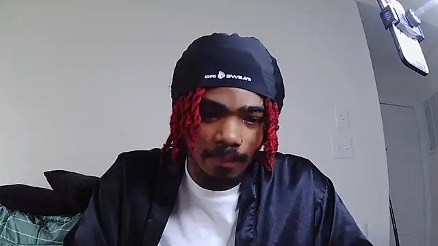 Snapshot of risktakinndolo chatting on September 28, 2025, 2:57 pm risktakinndolo online show from September 28, 2025, 2:57 pm