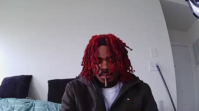 Snapshot of risktakinndolo chatting on September 24, 2025, 2:12 pm risktakinndolo online show from September 24, 2025, 2:12 pm