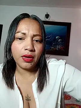 Snapshot of agatha_sluttylatina chatting on March 14, 2026, 2:06 am agatha sluttylatina online show from March 14, 2026, 2:06 am