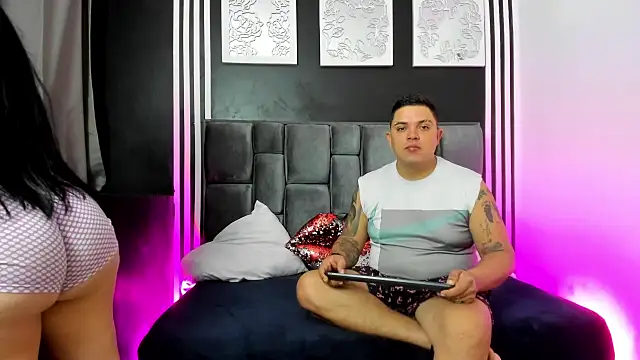 Hornycouple Hot online show from October 2, 2025, 12:41 pm