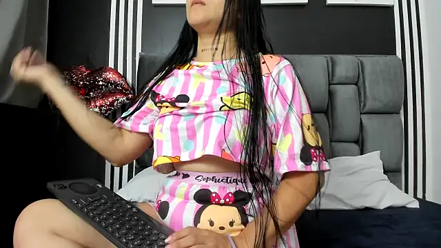 Hornycouple Hot online show from September 28, 2025, 12:23 pm