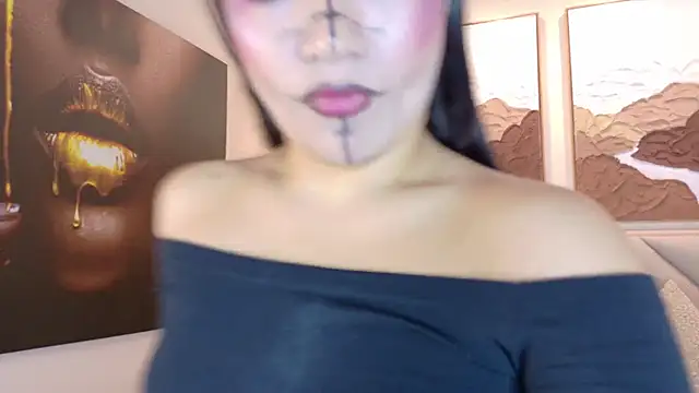 Snapshot of kendalFox_ chatting on October 31, 2025, 1:41 pm kendalFox online show from October 31, 2025, 1:41 pm