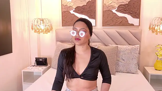 Snapshot of kendalFox_ chatting on November 15, 2025, 10:03 pm kendalFox online show from November 15, 2025, 10:03 pm